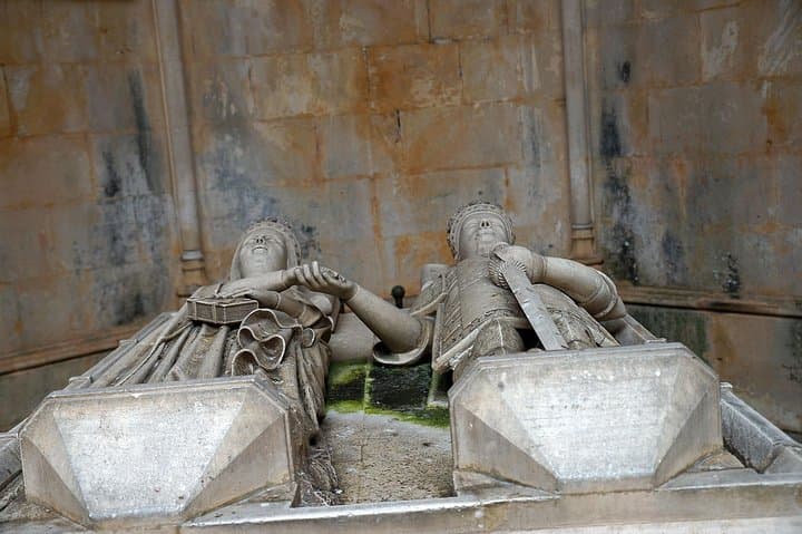 Private Tour of Tomar, Fátima & Batalha: 3 UNESCO Sites in One Day photo 2