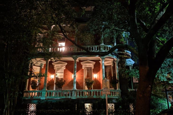 Fraidy Cat Ghost Tour Savannah — Family-Friendly Haunted Walking Tour photo 3
