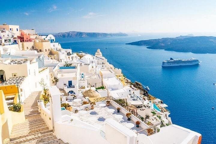 Santorini Day Trip from Crete: Highspeed Boat to Fira & Oia photo 4