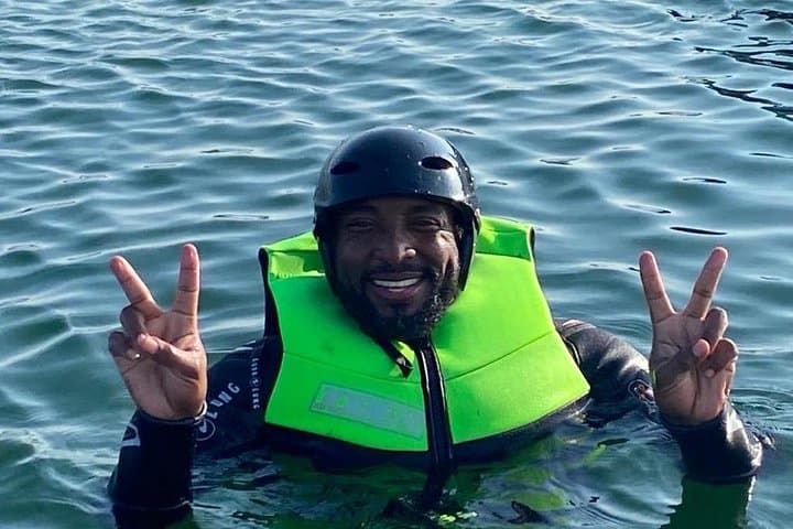 Flyboarding in Muscat: Fly Over Water at Al Mouj Marina photo 5