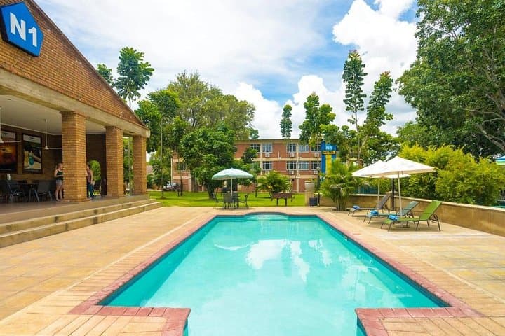Victoria Falls 4-Day N1 Hotel Package: Falls Tour, Chobe Safari & Zambezi Dinner Cruise photo 4