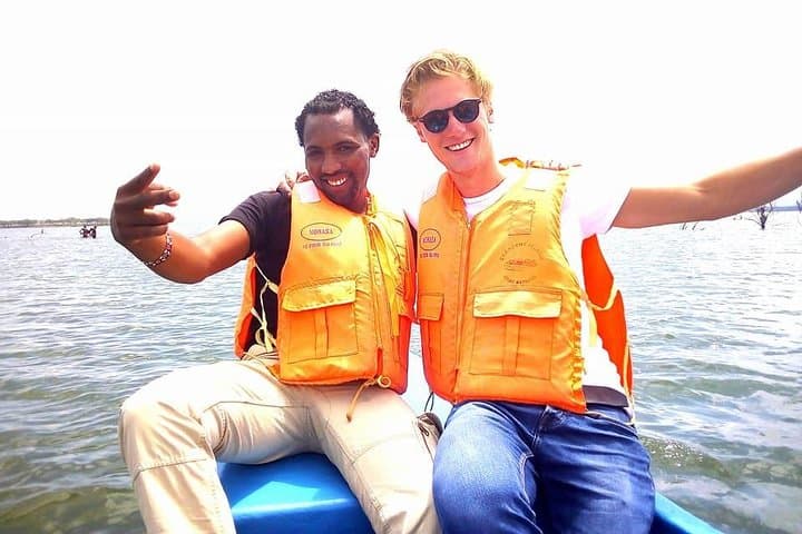 Bike Hell's Gate National Park: Day Tour from Nairobi to Lake Naivasha photo 2