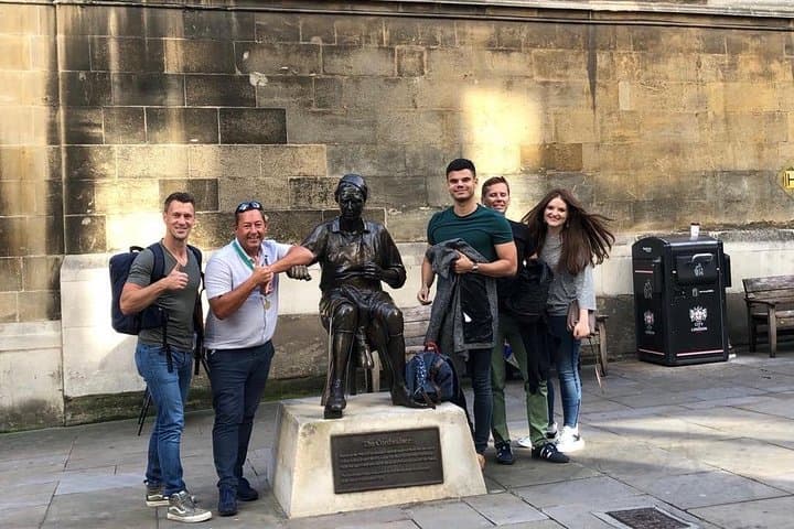 Black Cab Roman & Medieval London: Private Half-Day Historical Tour photo 4