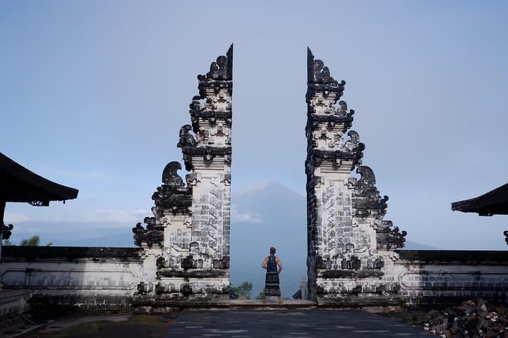 Best Bali Instagram Tour: Lempuyang Gate, Tirta Gangga, Kanto Lampo & Tegalalang photo 2