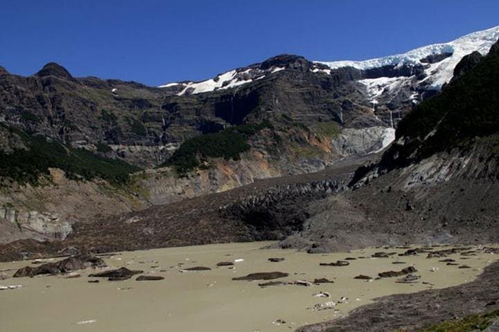 Cerro Tronador Day Trip from Bariloche: Ventisquero Negro & Pampa Linda Hike photo 3