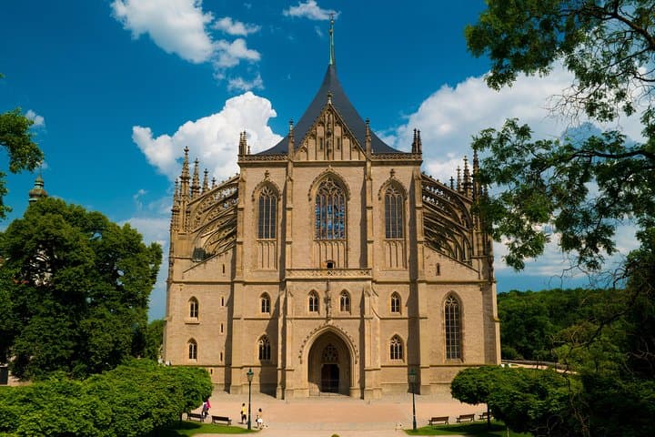 Kutná Hora Day Trip from Prague: Ossuary, St. Barbara’s & Cesky Sternberk Castle photo 4