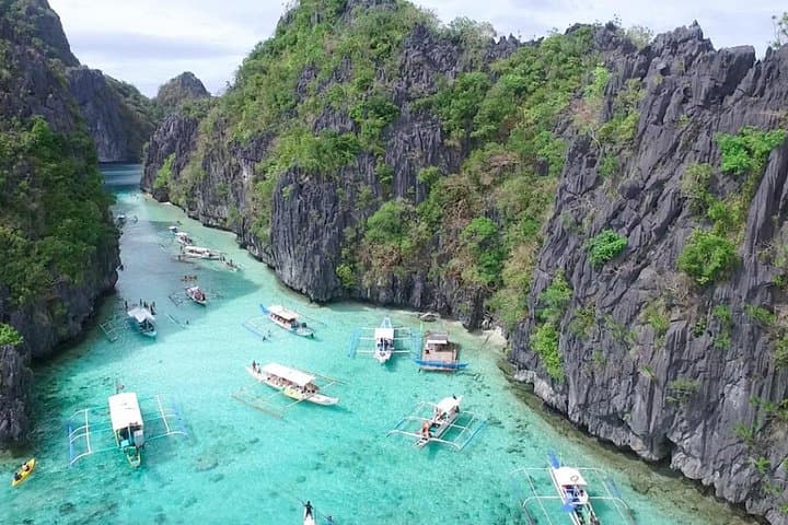 El Nido Island Hopping from Puerto Princesa: Full-Day Bacuit Bay Islands & Lagoons photo 4