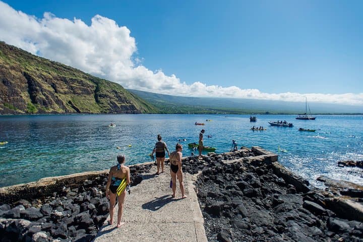 Explore Kealakekua Bay: Snorkeling Adventure & History on a Power Catamaran photo 4