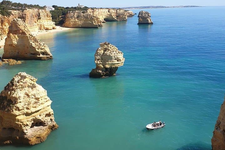 Benagil-Caves-Boat-Trip-from-Armacao-de-Pera-A-Algarve-Coastline-Guide photo 4