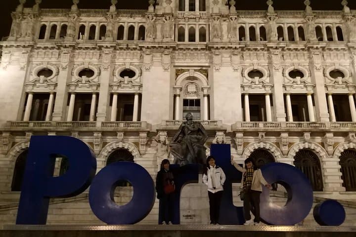 Porto Private Night Tour: Discover Illuminated Landmarks & Douro Views