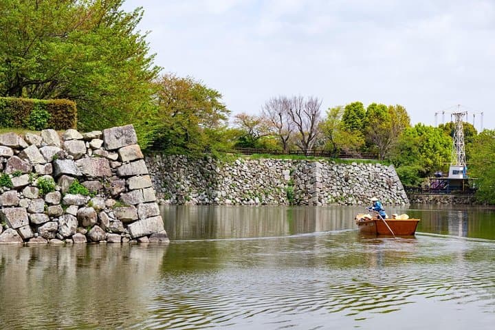 Himeji Private Customizable Half‑Day Tour: Castle, Gardens & Local Gems photo 5