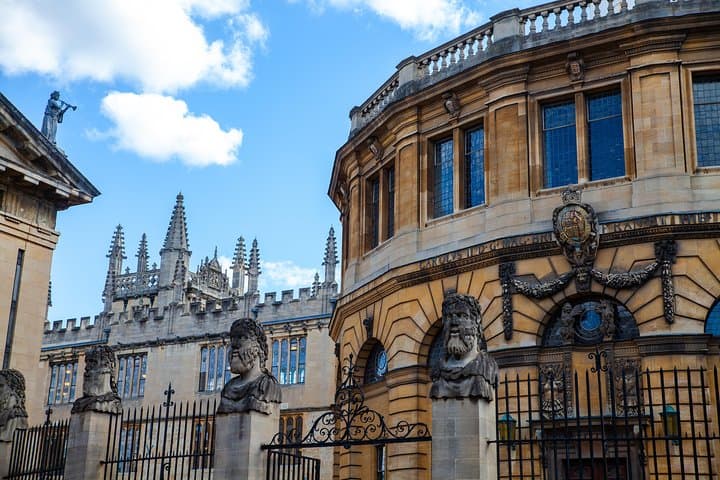 Private Oxford Walking Tour with University Alumni Guide — Tailored University Walks & Harry Potter Sites photo 6