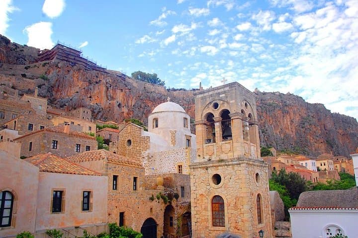 6-Day Greek Highlands Tour: Vikos Gorge, Meteora, Delphi & Coastal Castles photo 5