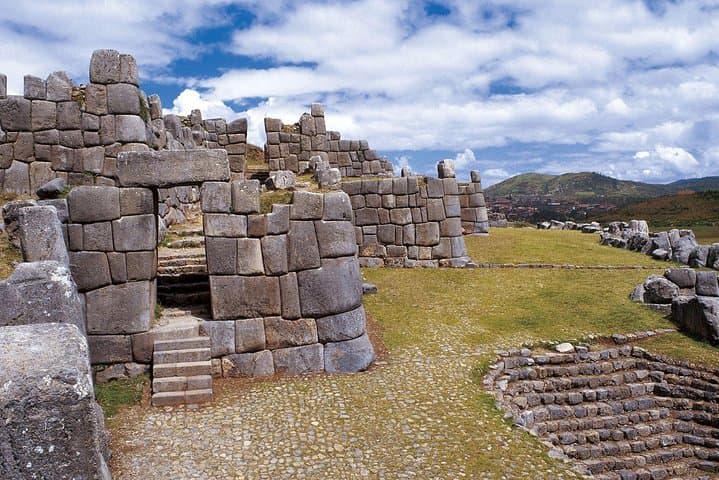 8-Day Cusco Itinerary: Sacred Valley, Machu Picchu, Rainbow Mountain & Humantay Lake photo 3
