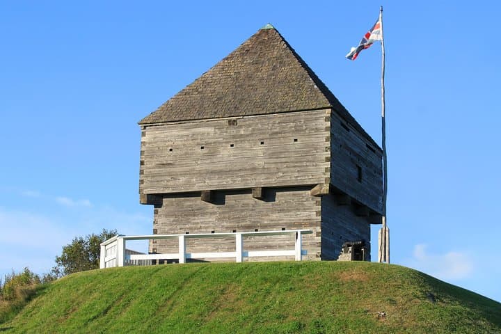 Saint John Night Tour: Reversing Falls, Fort La Tour & Carleton Martello Tower photo 5