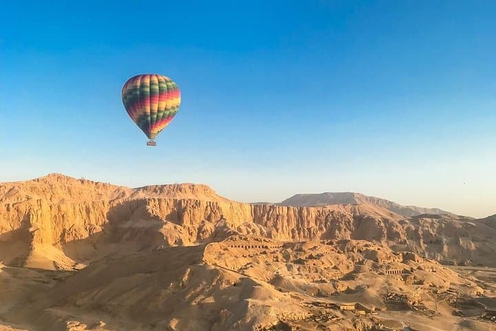 Private Sunrise Hot-Air Balloon Ride Over Luxor’s West Bank photo 6