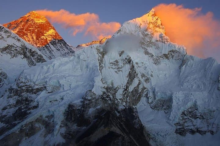 14-Day Everest Base Camp Trek: Lukla to Kala Patthar High-Altitude Journey photo 1