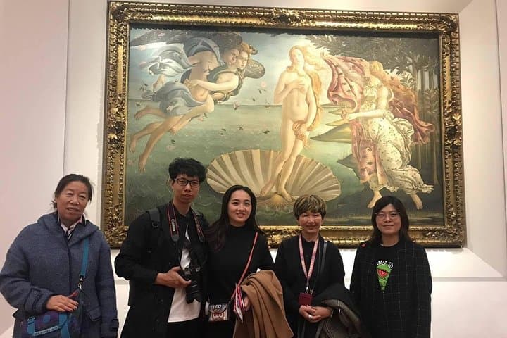 Private Uffizi and Santa Croce Guided Tour: Skip-the-Line Renaissance Highlights photo 3