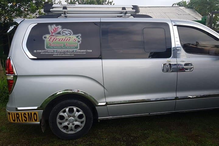 Private San José to Manuel Antonio Transfer with Tarcoles Crocodile Stop photo 3