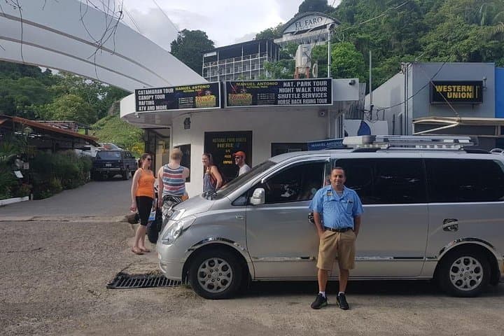Private San José to Manuel Antonio Transfer with Tarcoles Crocodile Stop photo 6