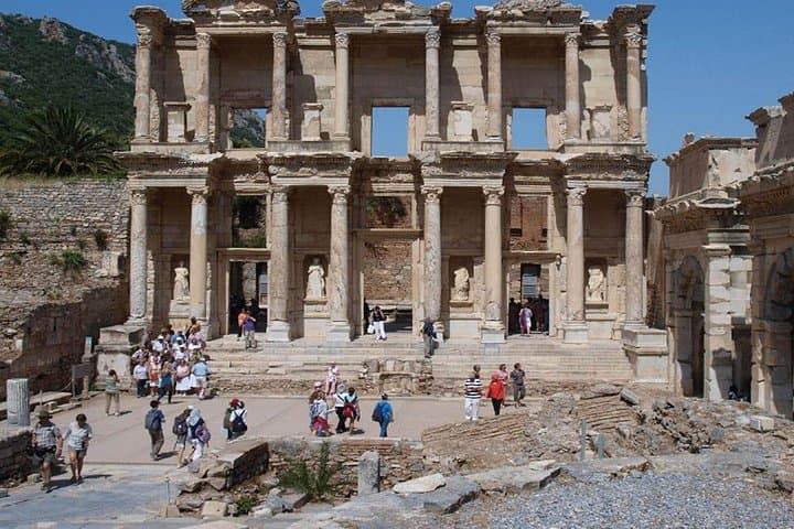 Pamukkale and Hierapolis: Thermal Terraces & Ancient Ruins Day Tour photo 4
