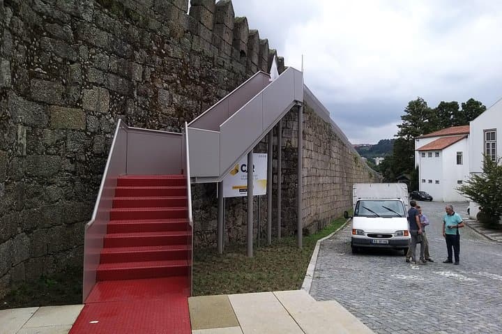 Private Tour: Guimarães & Braga Day Trip from Porto — Castles, Sanctuaries and Medieval Streets photo 4