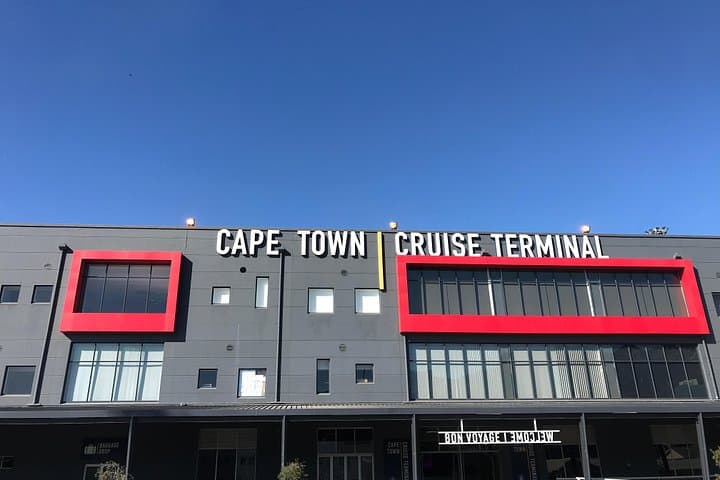 Cape Town Cruise Transfers — Private Airport & Harbor Transfers to V&A Waterfront photo 1