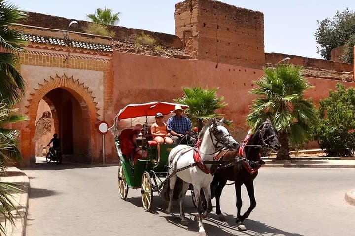 Marrakech Horse Carriage Ride: 1-Hour Medina Tour Through Jemaa el-Fna & Palaces photo 4