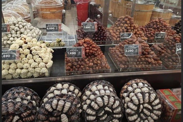 Full-Day Salalah Shopping & Culture Tour — Frankincense, Markets & Local Eats photo 4