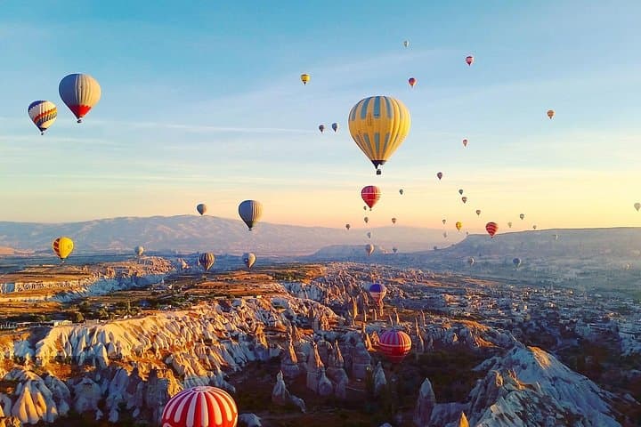 2-Day Cappadocia Tour from Istanbul: Hot Air Balloons, Underground Cities and Cave Hotels