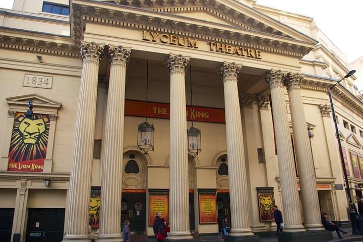 Inside the West End: Royal Opera House Backstage Private Walking Tour photo 6