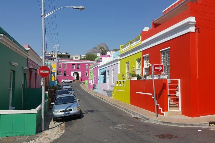 Cape Town Private Tour — Table Mountain Cable Car, Company Gardens & Signal Hill photo 6