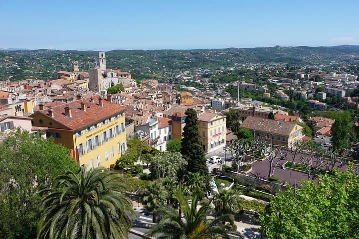 Grasse Perfume Workshop & Hilltop Villages — Tastes & Scents of the Azureen Hinterland