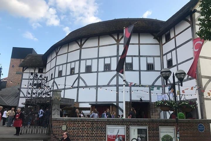 Explore William Shakespeare's London: Full-Day Walking Tour of Globe, Blackfriars & Southwark photo 2