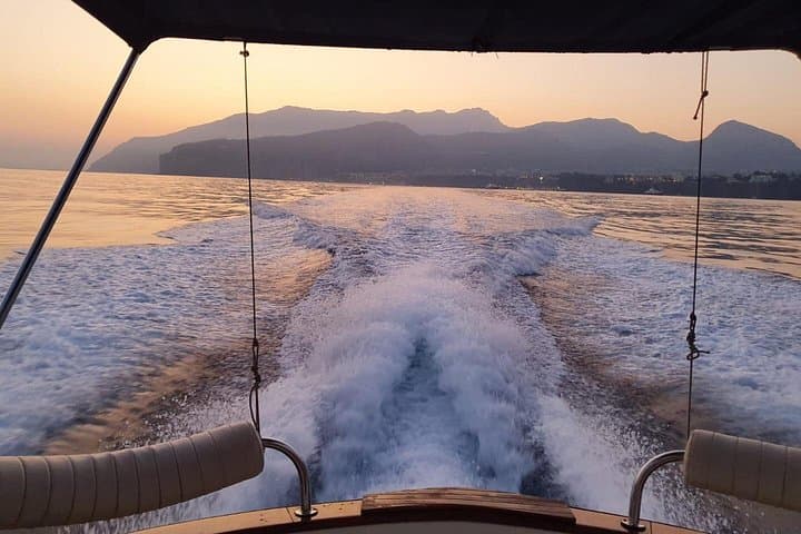 Sorrento Sunset Cruise: Golden-Hour Boat Tour with Prosecco photo 2