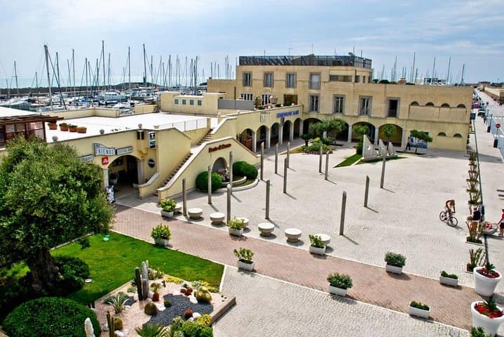 Private Full-Day Yacht Cruise from Rome Along the Tyrrhenian Coast photo 2