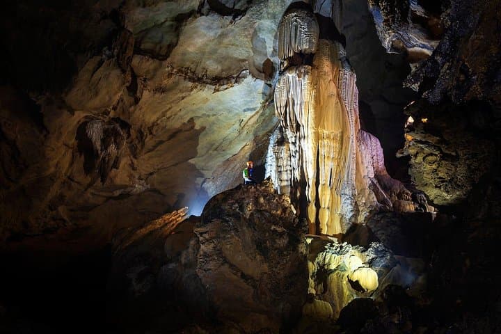 Cha Loi Cave Adventure: One-Day Jungle Caving Near Phong Nha