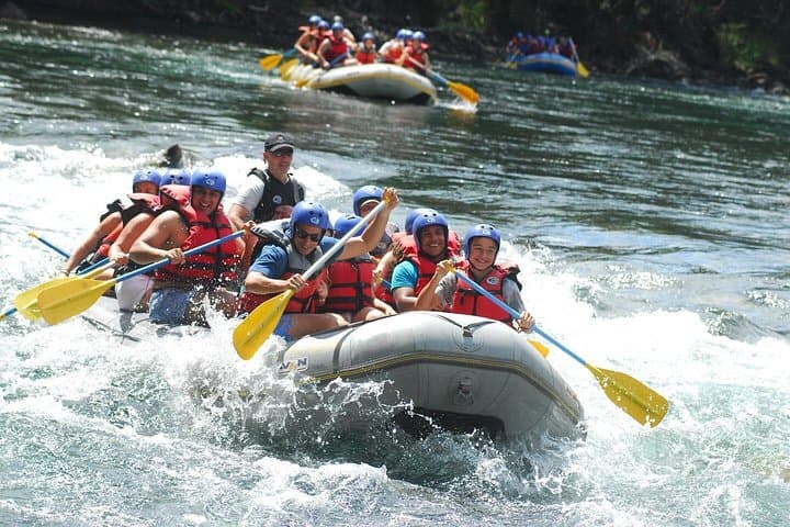 Full-Day Rafting on the Río Manso Frontera: Bariloche's Class II–IV Whitewater