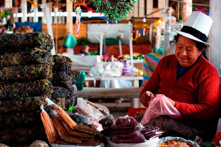 southern-peru-10-day-itinerary-machu-picchu-colca-titicaca