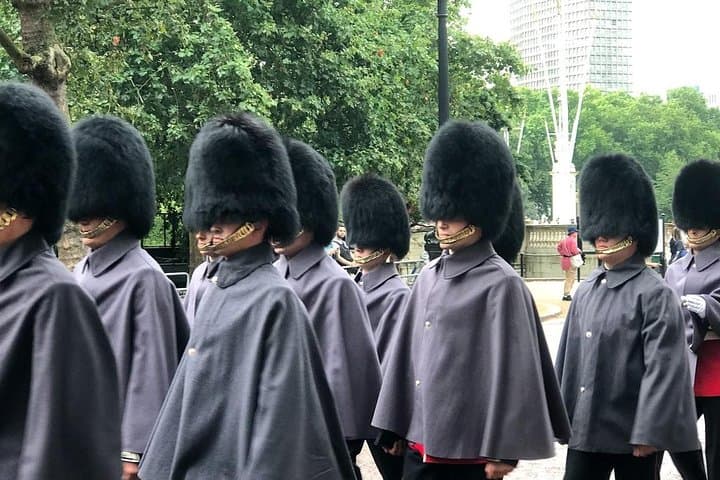 Changing of the Guard: Private Half‑Day Walking Tour of London’s Ceremonial Heart