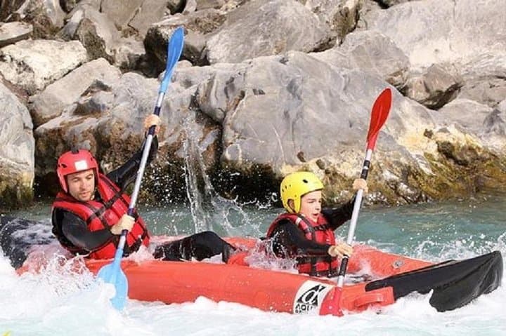Hot-Dog Inflatable Canoe on the Durance: Guided River Descent in Provence