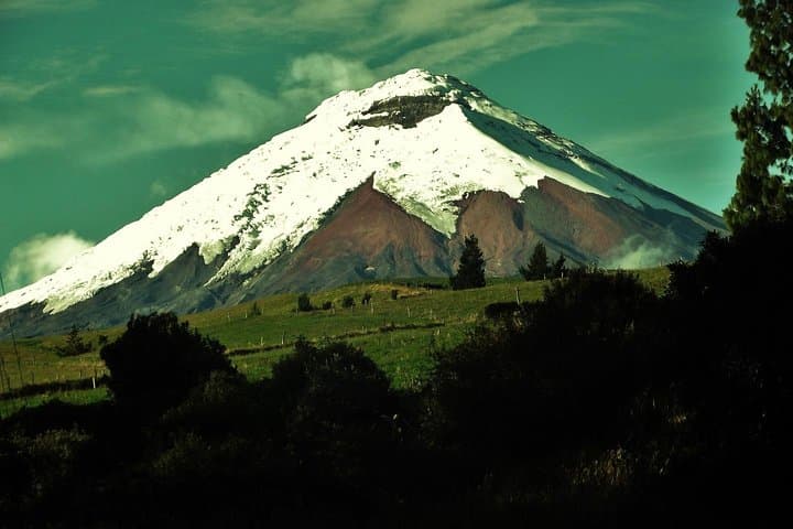 Cotopaxi Volcano Private Day Trip from Quito — Cotopaxi National Park Adventure