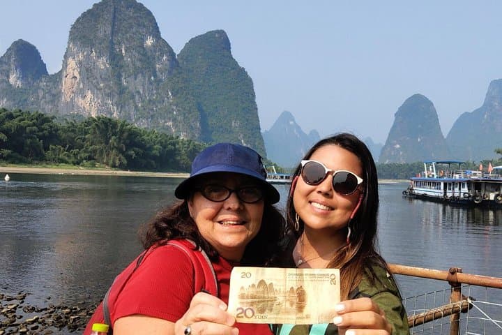 Chengdu to Guilin in 6 Days: Pandas, Terraces & Li River Rafting
