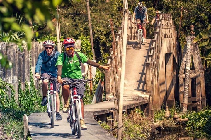 Cycling Bangkok’s Peripheral Trails: 37 km Guided Day Tour photo 4