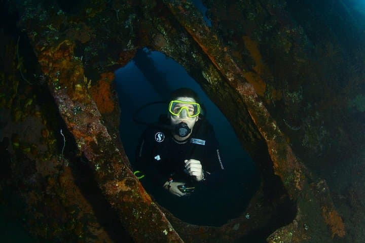 PADI Advanced Open Water Course in Tulamben: Deep Dives & Underwater Navigation photo 5