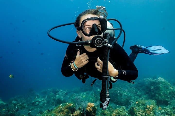 PADI Advanced Open Water Course in Tulamben: Deep Dives & Underwater Navigation