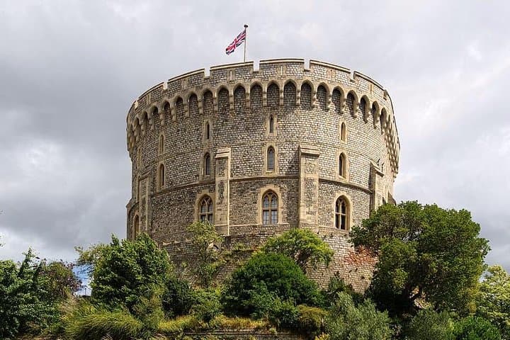 Private Windsor Castle Tour from London — Hotel Pickup & Expert Guide photo 5