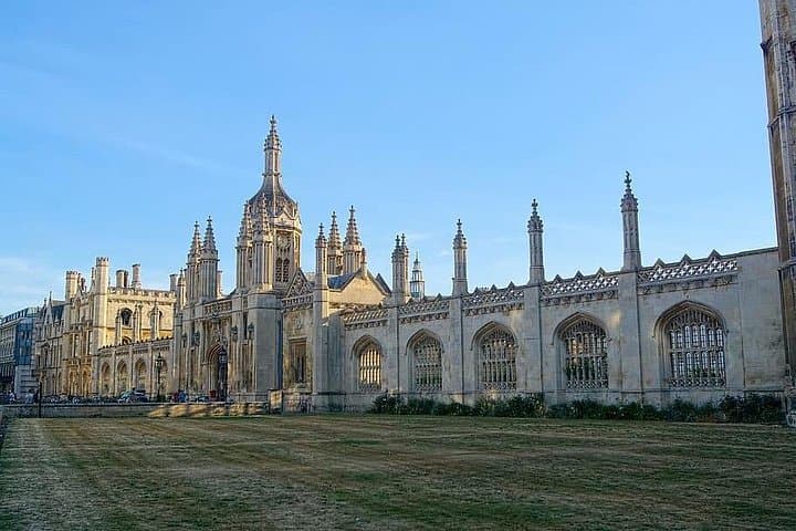 Oxford and Cambridge Private Day Tour from London — Full-Day University Highlights photo 3