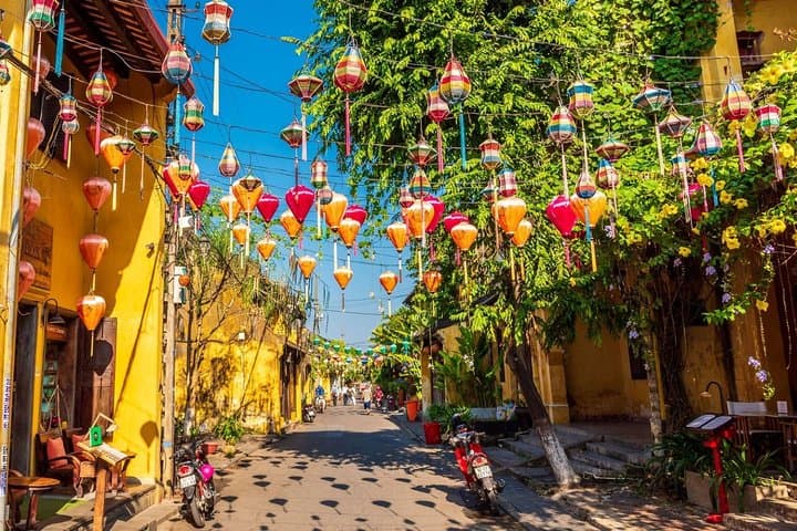authentic-vietnam-15-day-cultural-and-nature-odyssey photo 3