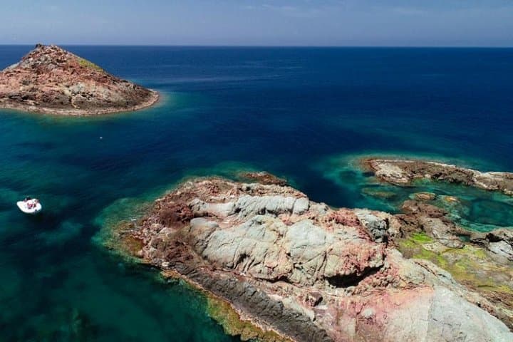 Capo Marrargiu Snorkeling Excursion from Bosa: Sea Caves, Volcanic Cliffs & Griffon Vultures photo 2